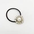 Détails de l'élastique à cheveux fleuri avec strass brillants et centre en perle blanche - Or