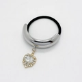 Polsino per coda di cavallo argento con ciondolo a cuore e elastico per capelli - Stile B (557-B款银色) / Argento