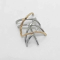 Minimalistische tweekleurige holle haarklem met zilveren en gouden metalen lijnen - Tweekleurige Holle Stijl