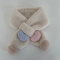 Sciarpa di peluche a quadri rosa per donna con ricami a cuore e pompon morbidi invernali - Cuore Plaid Bianco Sporco