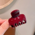 Hochglänzende mittelgroße Haarklammer in Weinrot aus Acryl für elegantes Haarstyling - Rot