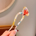 U-förmige Haarnadel mit Schmetterlingsdesign und buntem Marmor-Acetat-Finish - Bunt