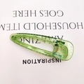 Pince à cheveux crocodile en acrylique vert émeraude avec ressort en métal doré - Vert