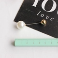 Minimalist gold safety pin brooch featuring a large white pearl and polished golden bead - Large Gold