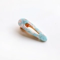 Elegante fermaglio BB con finitura in acetato marmorizzato blu e rosa e base oro - goccia / Blu
