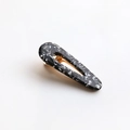 Fermaglio a goccia in acetato marmorizzato bianco e nero con base dorata - goccia / Nero