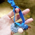 Coletero elástico azul con pompón de pelo sintético y cuentas de resina pulidas - Cuerda Azul