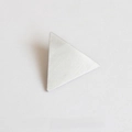 Fermaglio per capelli a triangolo argento minimalista con finitura in metallo spazzolato - Triangolo Argento