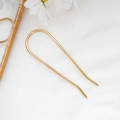 Elegante forcina minimalista a forma di U in oro lucido per acconciature chignon - Oro