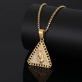 Collana vintage placcata oro con pendente a triangolo mani in preghiera e strass brillanti - Ciondolo Triangolo Solo (Senza Catena)