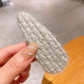 Pince à cheveux tricotée grise en forme de goutte d'eau avec texture laine douce - Vert Herbe Goutte