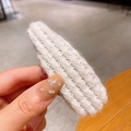 Barrette ovale en maille tricotée blanc crème avec texture mohair douce - Blanc Goutte