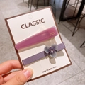 Ensemble de barrettes violettes avec design floral et cristal sur carte blanche - Série Violette