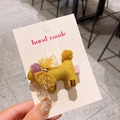 Pince à cheveux chien en tissu jaune fait main avec nœud en dentelle et paillettes - Chien Jaune