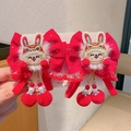 Rote festliche Haarspangen mit Löwentanz-Stickerei, Pelzbesatz und Perlenquasten - Löwentanz Baby Stil