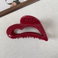 Elegant wine red heart-shaped acetate hair claw clip with golden French logo - Retro Copper