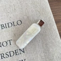 French acetate hair clip in pearl white with gold lettering and silver metal base - Colorful White (8)