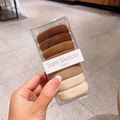 Braune Erdtöne Elastische Haargummis in einer minimalistischen transparenten Box - Klein Texturiert Mix Kaffee (X1250)