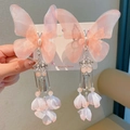 Fermagli per capelli con farfalle rosa, lunghe nappe e delicati petali di fiori - Farfalla in tulle a doppio strato rosa (1227-08)