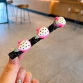 Barrette à cheveux mignonne fruit du dragon pour filles avec trois breloques en résine - Fruit