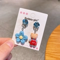 Süße Cartoon Clip-On Ohrringe für Mädchen mit blauer Blume und kleinem Bären - 1-Bär