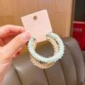 Set de gomas de pelo de felpa suave en verde claro y beige con textura ondulada en tarjeta - Verde Alta Elasticidad (X1344) / Serie Verde