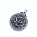 Vintage-Drachenanhänger aus Edelstahl mit aufwendig geprägtem runden Medaillon-Design - Nur Anhänger (Keine Kette)