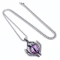 Detail van vintage zilveren drakenoog hanger ketting met een paarse verticale pupil - Alleen Hanger (Geen Ketting) / Paarse Ogen Stijl
