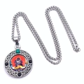 Detalle del colgante budista tibetano con cuentas turquesas y cadena de trigo de acero - Estilo Dios de la Riqueza Negro (Con Cadena de Quilla) / Cadena Larga