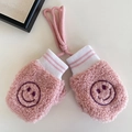 Rosa Fleece Baby Fäustlinge mit lila Smiley Gesicht und Umhängeband für den Winter - Pink Smiley (ST43)