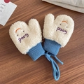 Weiße Fäustlinge für Kinder mit orangefarbenem Smiley und blauen Strickbündchen - Cremeweiße Good Handschuhe