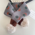Grauer Strickschal für Kinder mit Blumenmuster und flauschigen weißen Bommeln - Grau
