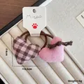 Elastici per capelli a cuore scozzese rosa e cuore rosa con fiocco marrone su supporto - Elastico a cuore