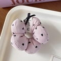 Elastico per capelli rosa in tessuto con cuori neri e un piccolo fiocco di seta - Stile Cuore Pois / Cuore Rosa
