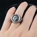 Anello retrò in acciaio inossidabile con stella di David e ali a rilievo argento - US 8 / Argento Antico (Anello Esagramma)