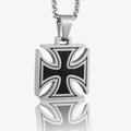 Collar de hip hop en acero de titanio con colgante de cruz de hierro y cadena de perlas para hombre - Solo Colgante (Sin Cadena)