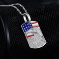 Vista macro del ciondolo piastrina militare aquila con bandiera USA e cristalli - Ciondolo Singolo (Senza Catena) / Solo Pendente Dog Tag Aquila Argento (Senza Catena)