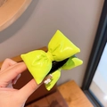 Pince à cheveux nœud 3D vert néon en simili cuir souple pour coiffures de filles - Vert Fluorescent
