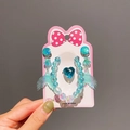 Kinder-Schmuckset in Blau mit Meerjungfrau-Ohrringen, Perlenarmband und Herz-Ring - Schmuckset (Armband Ohrringe Ring) / Irisierendes Blau