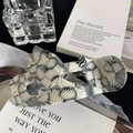 Elegant black and white marbled acetate hair claw clip with large wings flower design - Black And White Flower Style