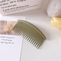 Pettine per capelli verde Morandi con finitura opaca e denti curvi per lo styling - Verde Fagiolo