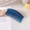 Peigne à cheveux bleu Morandi mat à dents larges pour fixer les franges et mèches folles - Bleu