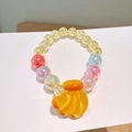 Buntes Perlenarmband für Mädchen mit gelbem Bananenanhänger und Polarlichtperlen - Bananen Stil Armband