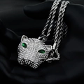 Hip-Hop Panther Anhänger Halskette in Silber mit grünen Augen an einer Kordelkette - Silberner Leopardenkopf + 60cm Seilkette