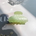 Pinza de pelo semicircular verde menta con patrón de mármol para peinado elegante - Verde Hierba