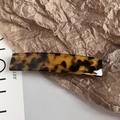 Pinza para el pelo clásica de acetato de carey con acabado en color ámbar suave - Clips de resorte / Estilo Carey Café (8.6cm)