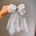 Pinza para el pelo con lazo de tul azul claro y bordado floral delicado - Azul