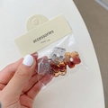 Mini-Haarklammern aus Harz im Blumendesign, Mehrfarben-Set auf weißer Zubehörkarte - Blumen Grau & Kaffee