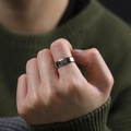 Anillo minimalista de tungsteno gris oscuro para hombre con borde plano pulido industrial - Talla HK 9 / Cobre / Estilo Pulido Negro (戒-46)