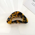 Elegant tortoiseshell acetate hair claw clip with a hollow triangle design for women - Dark Leopard Print